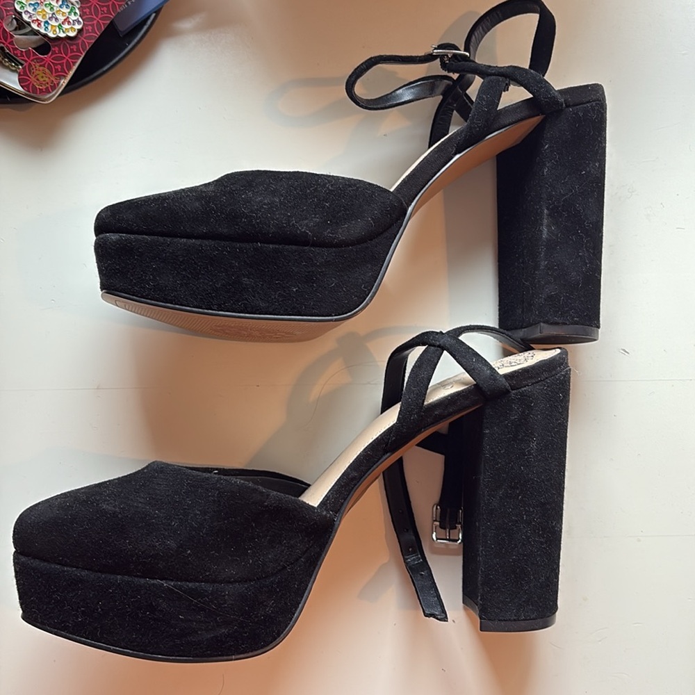 vince camuto heels - Picture 3 of 5